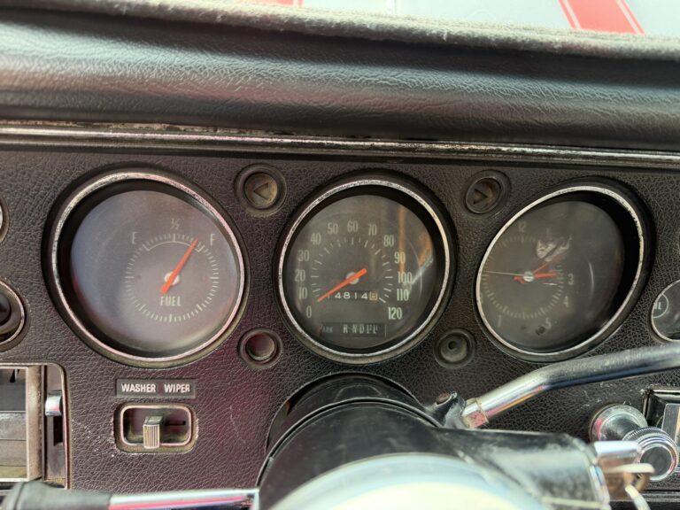 original gauges in dash